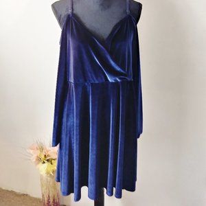Blue crushed velvet look dress size 1XL